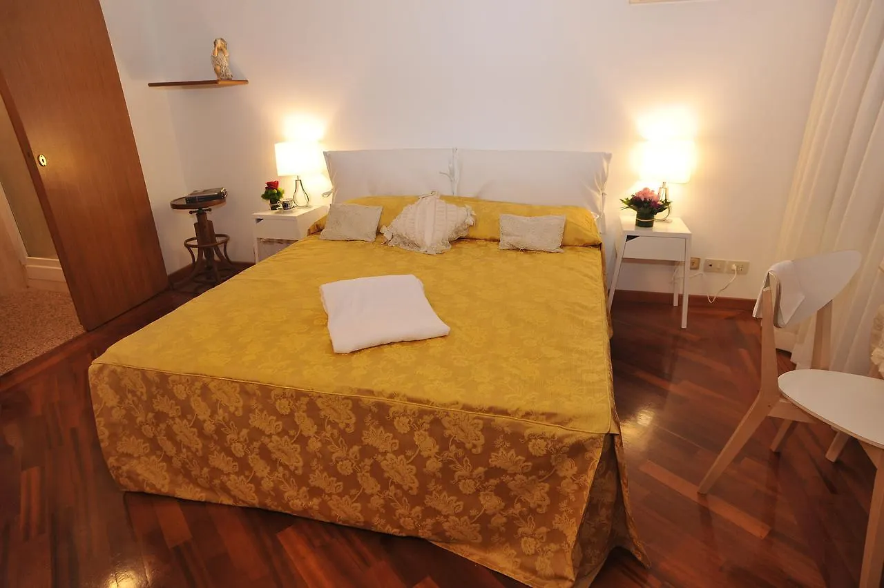 Domus Pellegrino 166 Hotel Rome Italy