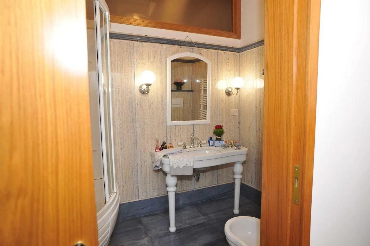 Guest house Domus Pellegrino 166 Hotel Rome Italy